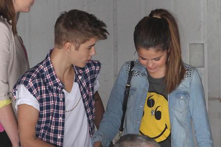 Justin Bieber steht zu Selena Gomez