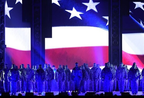 Kendrick Lamar makes a powerful opening at the Grammys 2